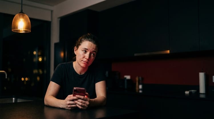 The Psychology of Reply Rates on Dating Sites: Why Some Messages Get Answered (And Most Don't)