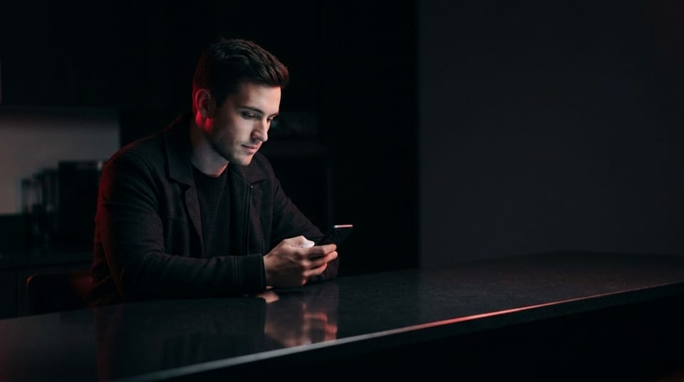 How to Respond to "What's Up?" - Texts That Actually Keep Things Moving